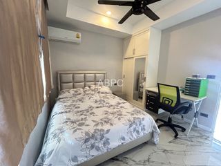À louer et à vendre 4 chambres maison à Si Racha, Chonburi