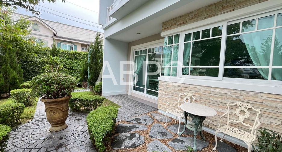 For sale 3 bedrooms condo in Bang Lamung, Chonburi