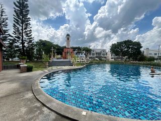For sale 3 Beds condo in Bang Lamung, Chonburi