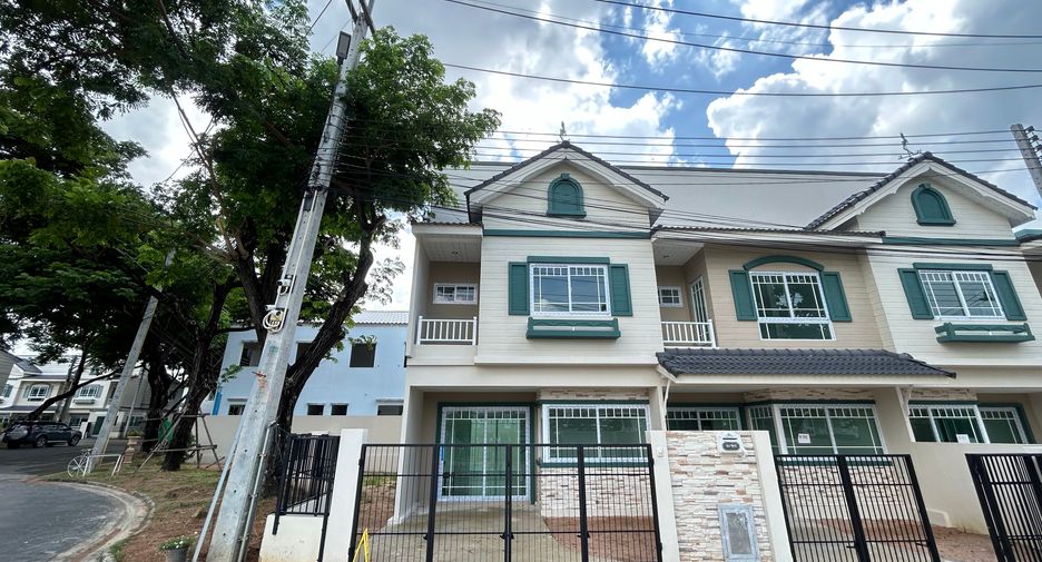 For sale 3 bedrooms condo in Bang Lamung, Chonburi