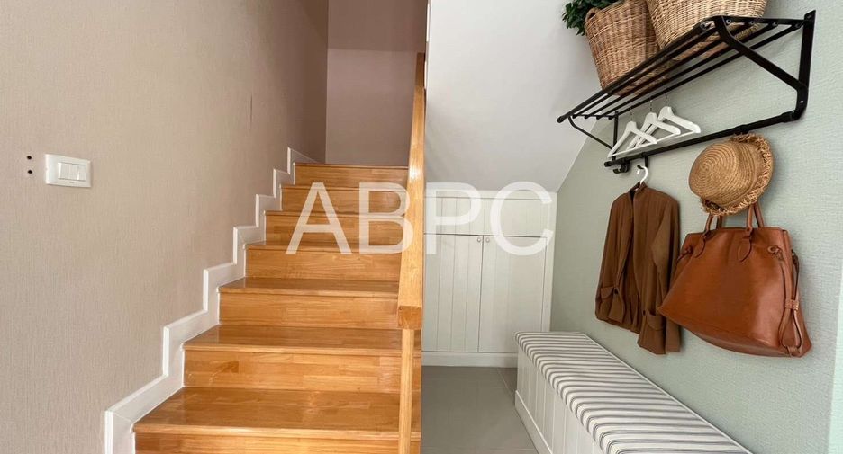 For sale 3 bedrooms condo in Bang Lamung, Chonburi