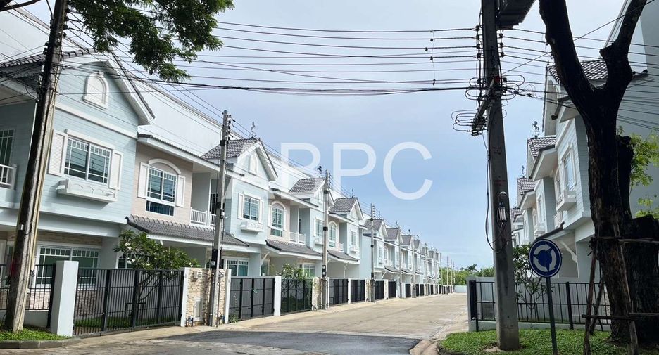 For sale 3 bedrooms condo in Bang Lamung, Chonburi