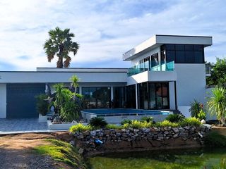 For sale 4 bed villa in Cha Am, Phetchaburi