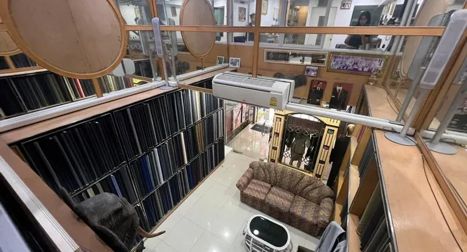 For rent and for sale retail Space in Watthana, Bangkok