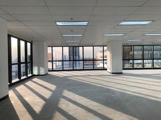 For rent 1 bed office in Huai Khwang, Bangkok