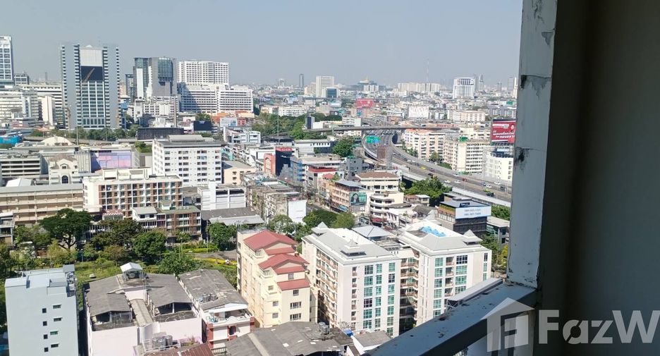 For sale 2 Beds condo in Ratchathewi, Bangkok