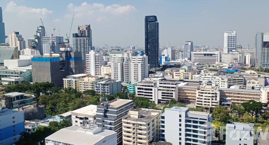 For sale 2 Beds condo in Ratchathewi, Bangkok