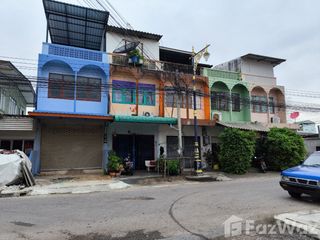 For sale 2 bed townhouse in Mueang Phetchaburi, Phetchaburi