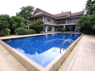 For sale 7 Beds villa in Mueang Phetchaburi, Phetchaburi