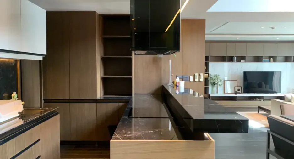 Wohnung zur Miete mit 3 Zimmer in Khlong Toei, Bangkok