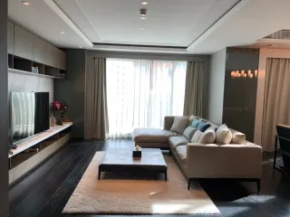 出租 3 卧室 公寓 在 Khlong Toei, 曼谷