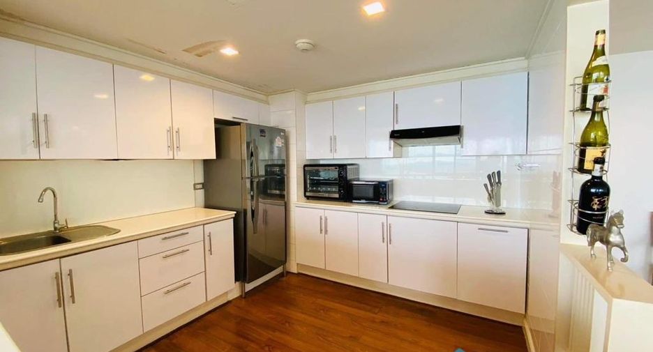 For sale 3 bedrooms condo in Sattahip, Chonburi