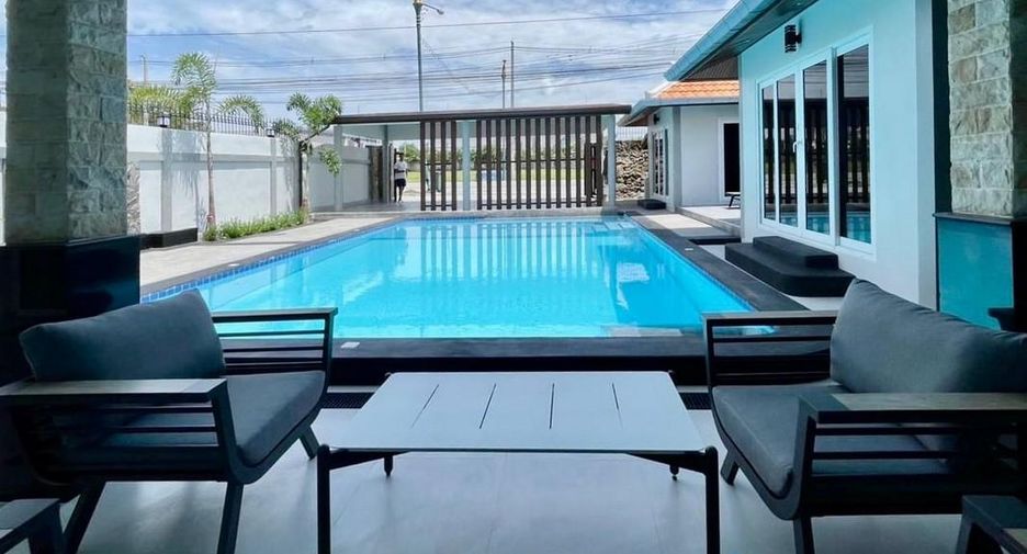 For sale 4 bedrooms house in Bang Lamung, Chonburi