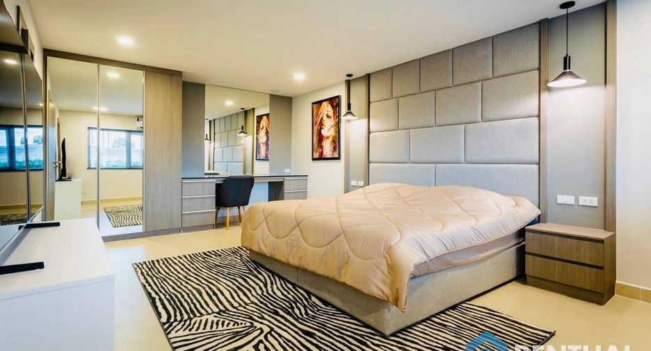 For sale 4 bedrooms house in Bang Lamung, Chonburi