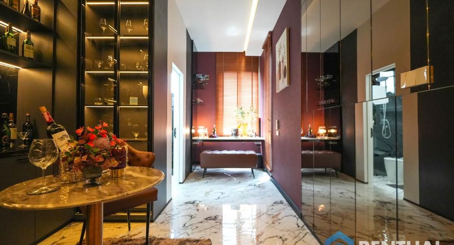À vendre 5 chambres villa à Bang Lamung, Chonburi