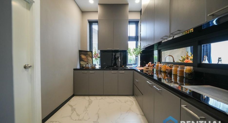 À vendre 5 chambres villa à Bang Lamung, Chonburi