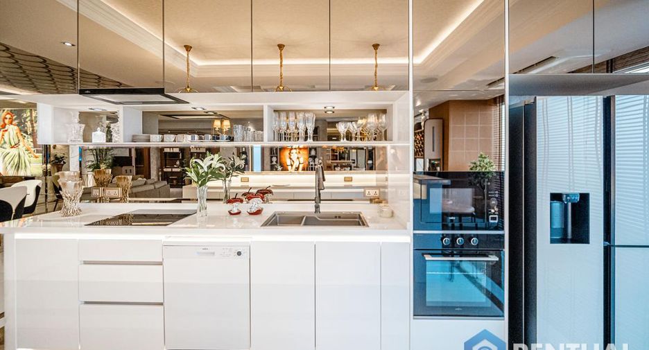 For sale 4 bedrooms condo in Bang Lamung, Chonburi