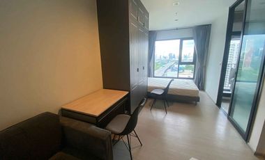 For rent studio condo in Huai Khwang, Bangkok
