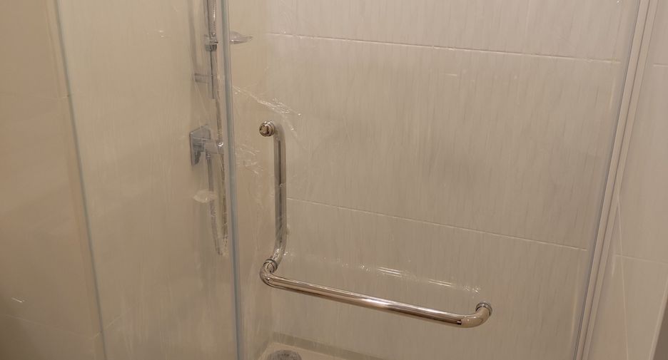 For sale 1 bed condo in Huai Khwang, Bangkok