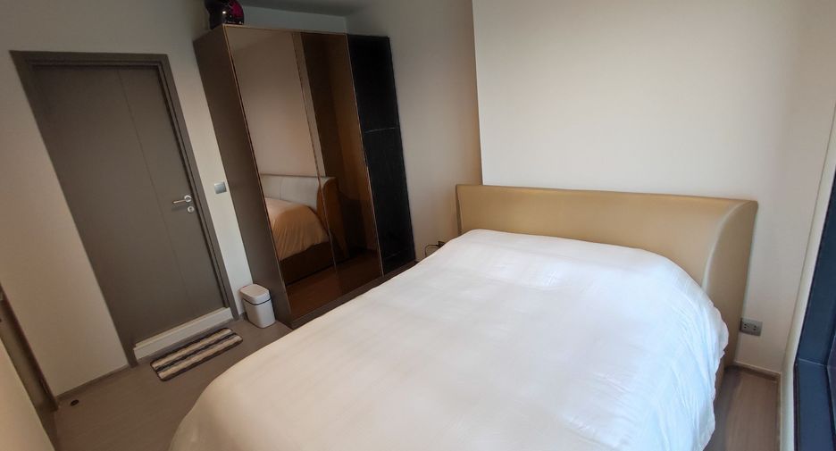 For sale 1 bed condo in Huai Khwang, Bangkok