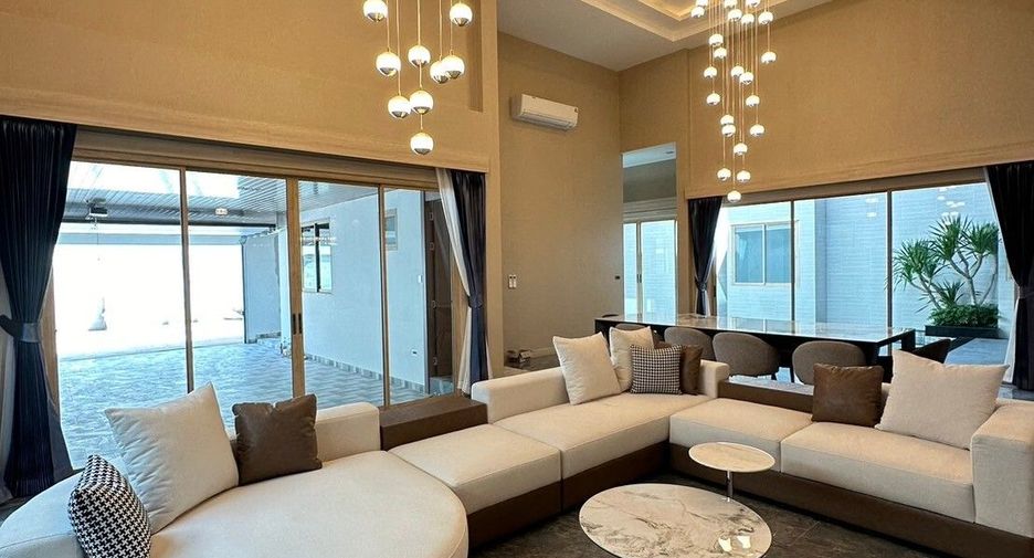 For sale 4 bed house in Bang Lamung, Chonburi