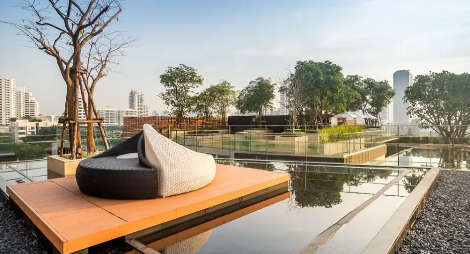 Condo en alquiler de 3 habitaciones en Khlong Toei, Bangkok