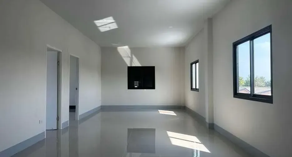 For rent and for sale warehouse in Sai Noi, Nonthaburi