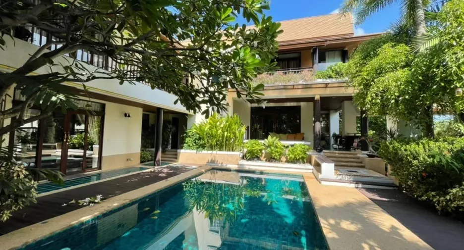 For rent and for sale 4 bedrooms house in Jomtien, Pattaya