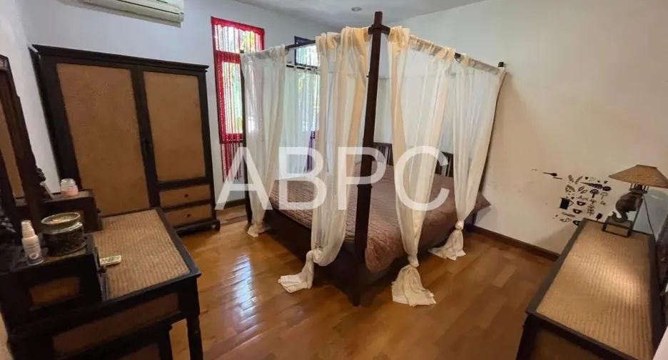 For rent and for sale 4 bedrooms house in Jomtien, Pattaya