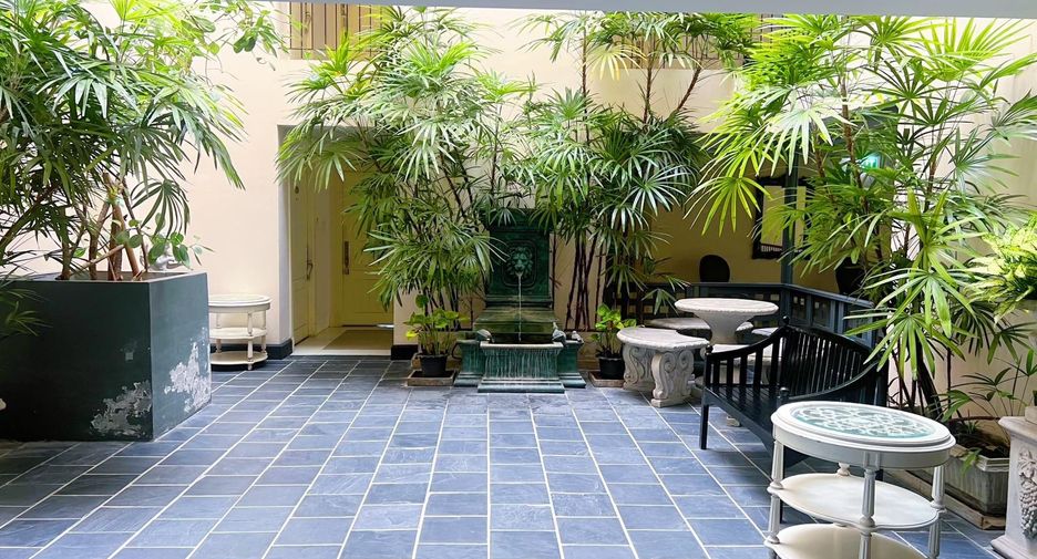 For sale 1 bed condo in Phaya Thai, Bangkok