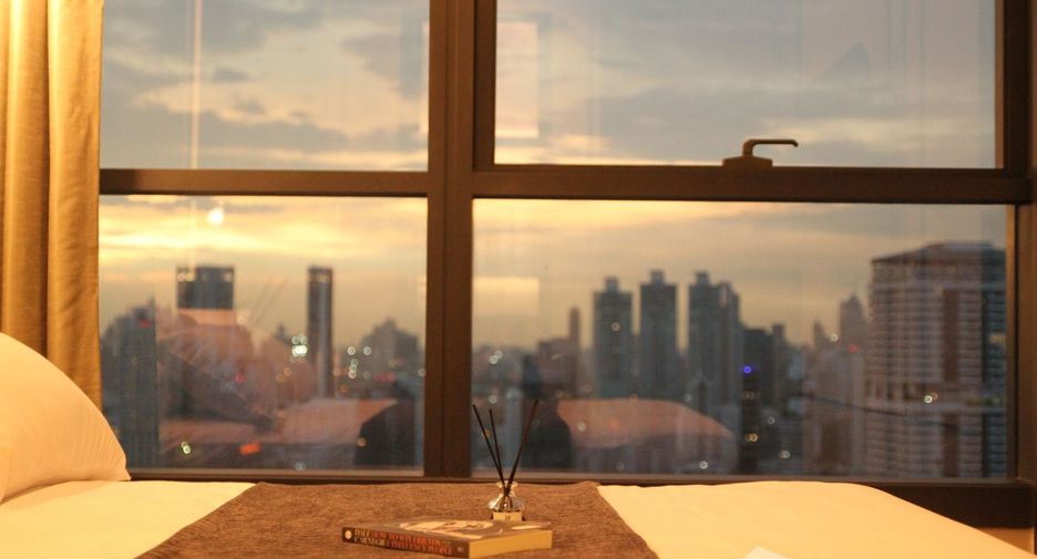 For rent 1 bed condo in Khlong Toei, Bangkok