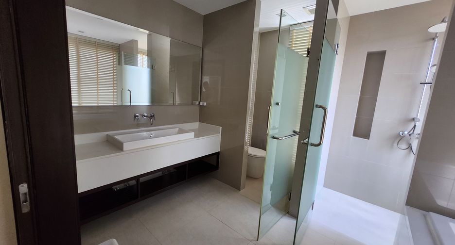 For sale 5 bed villa in Thalang, Phuket