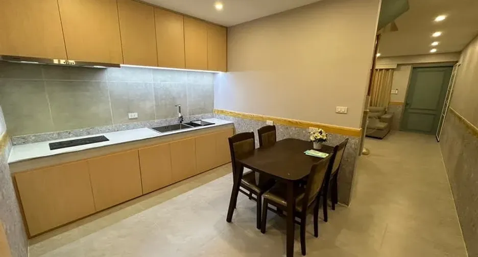 For rent 3 bedrooms townhouse in Phra Khanong, Bangkok