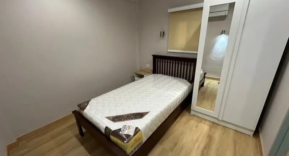 For rent 3 bedrooms townhouse in Phra Khanong, Bangkok