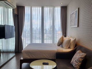 For rent studio condo in Khlong Toei, Bangkok