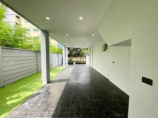 For rent and for sale 3 bed office in Bang Na, Bangkok