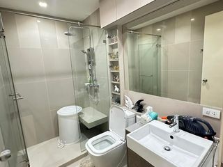 For sale 2 bed condo in Huai Khwang, Bangkok