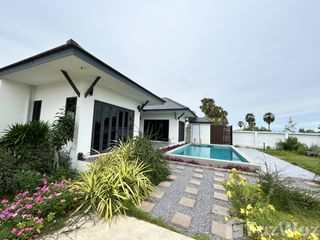 For rent 3 Beds villa in Cha Am, Phetchaburi