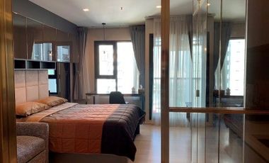 For rent studio condo in Pathum Wan, Bangkok