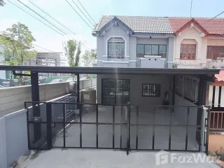 For rent 4 bed townhouse in Thanyaburi, Pathum Thani