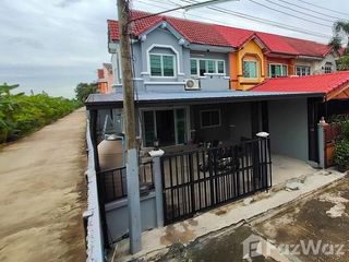 For rent 4 bed townhouse in Thanyaburi, Pathum Thani