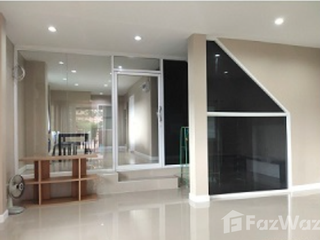 For rent 4 bed townhouse in Thanyaburi, Pathum Thani