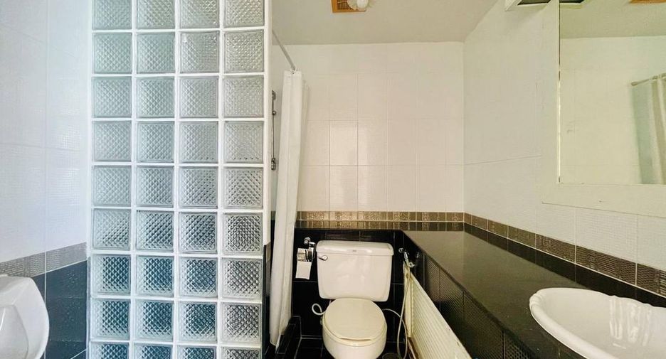 For sale 3 bedrooms condo in Bang Lamung, Chonburi