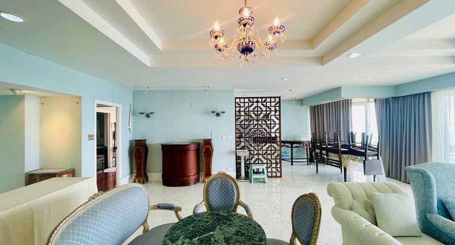 For sale 3 bedrooms condo in Bang Lamung, Chonburi