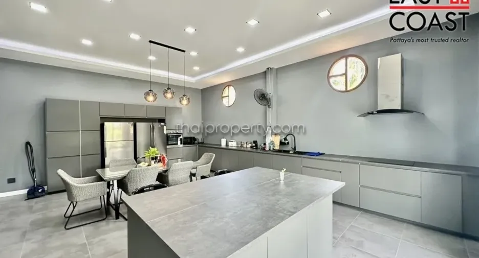 For sale 3 bedrooms house in Bang Lamung, Chonburi
