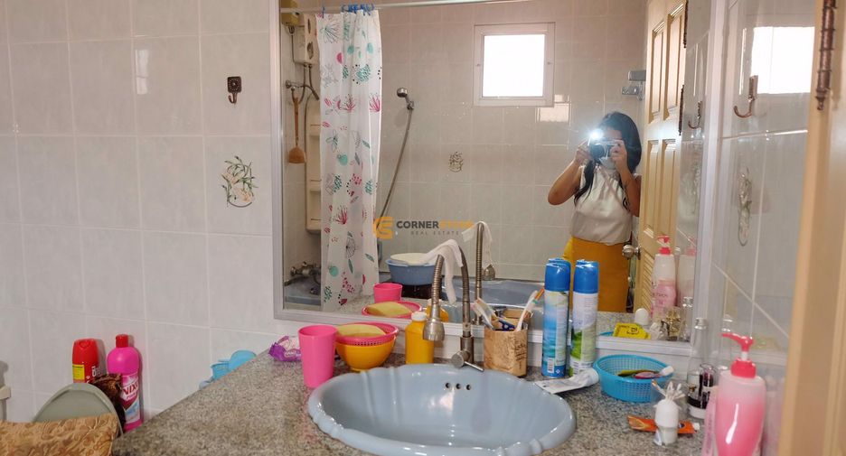 Haus zur Miete und zum Kauf mit 3 Zimmer in Bang Lamung, Chonburi