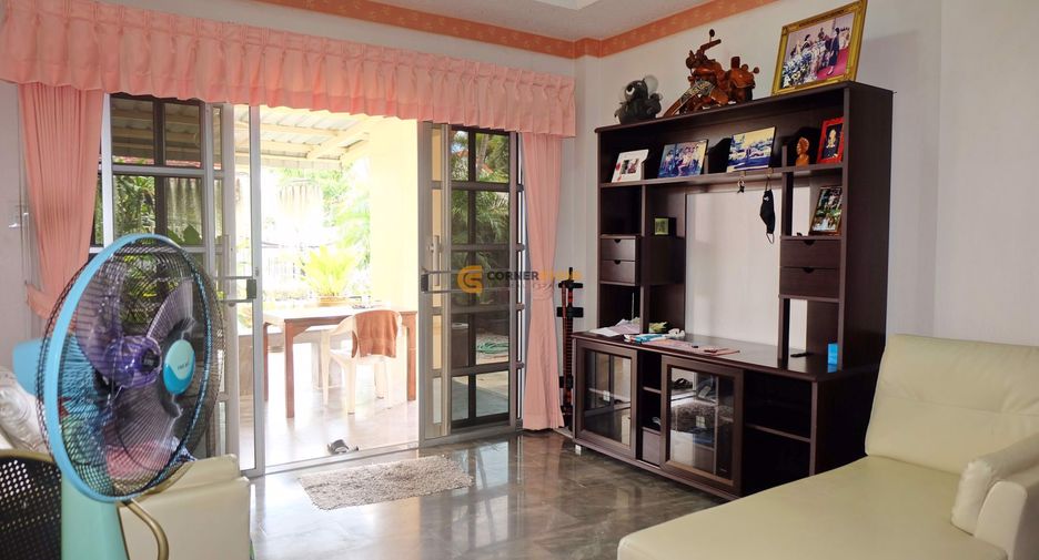 Haus zur Miete und zum Kauf mit 3 Zimmer in Bang Lamung, Chonburi