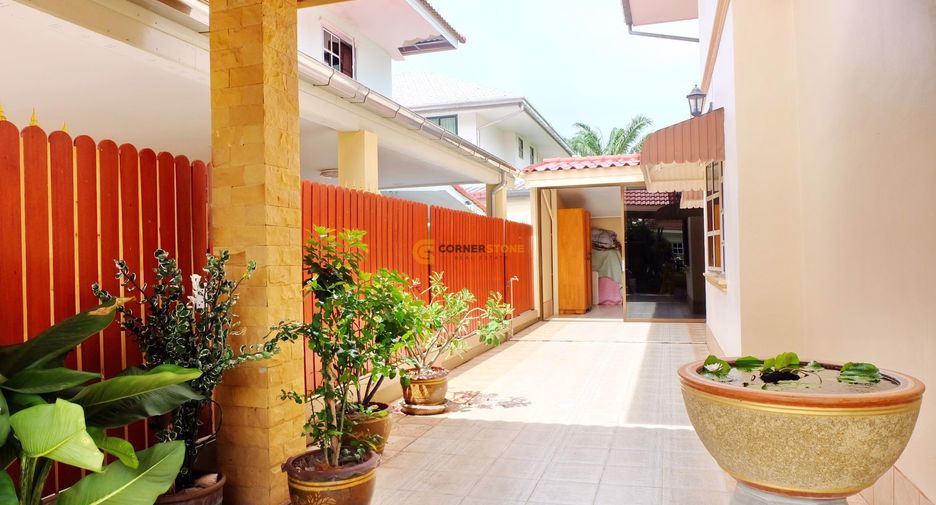 Haus zur Miete und zum Kauf mit 3 Zimmer in Bang Lamung, Chonburi