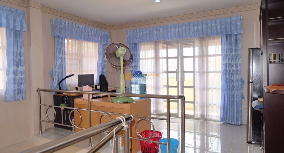 Haus zur Miete und zum Kauf mit 3 Zimmer in Bang Lamung, Chonburi