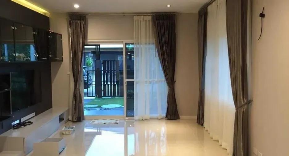 For sale 3 bedrooms townhouse in Bang Khae, Bangkok